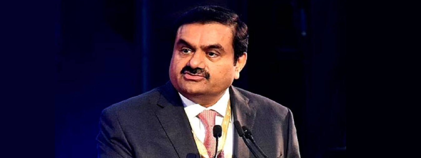 கடன் சுமைக்குள் சிக்கியுள்ள அதானி குழுமம்?